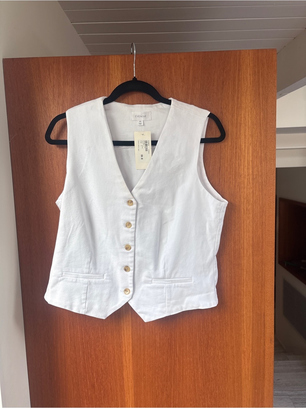 Evereve Sierra White Denim Button-Front Vest Top - Picture 4 of 8